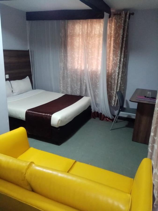 Kings Premier Inn Mlolongo Екстер'єр фото